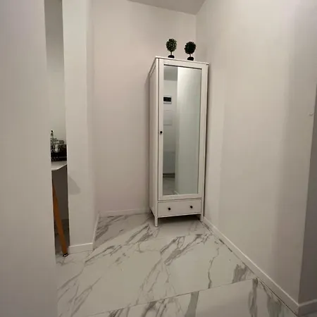 Apartman Przy Parku. Stare Miasto. Legnica